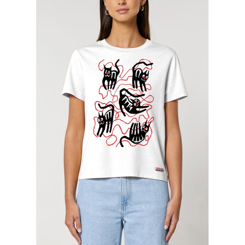 T-shirt: Cats and string